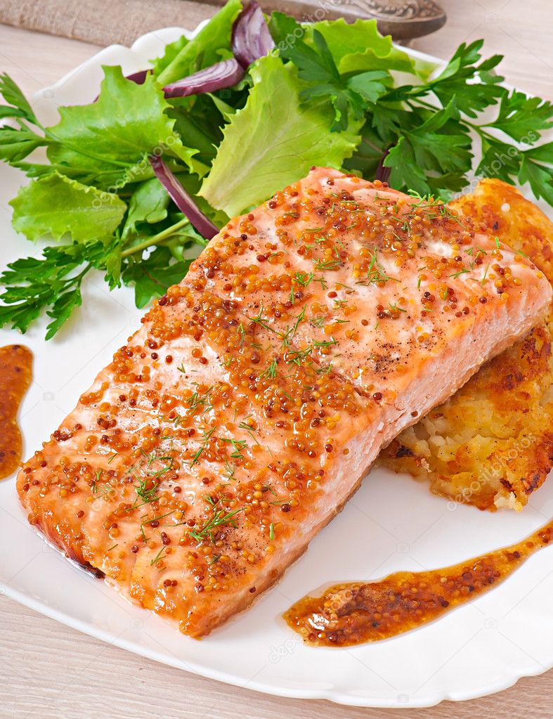 Baked salmon with potato gratin — Stock Photo © timolina 56791853