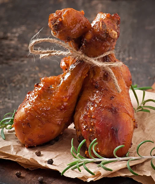 Baked chicken drumsticks — Stock Photo, Image