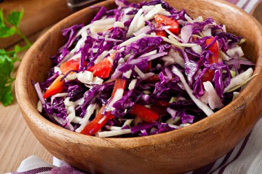 Kırmızı ve Beyaz lahana salatası