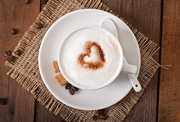 Cup of latte with heart — Stock Photo, Image