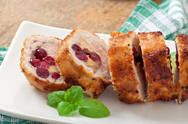 Chicken rolls with cranberries, cheese and honey — Stock Photo, Image