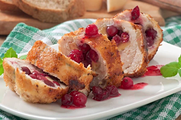 Chicken rolls with cranberries, cheese and honey — Stock Photo, Image