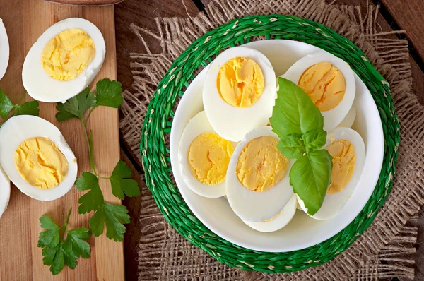 Ovos cozidos em uma tigela — Fotografia de Stock