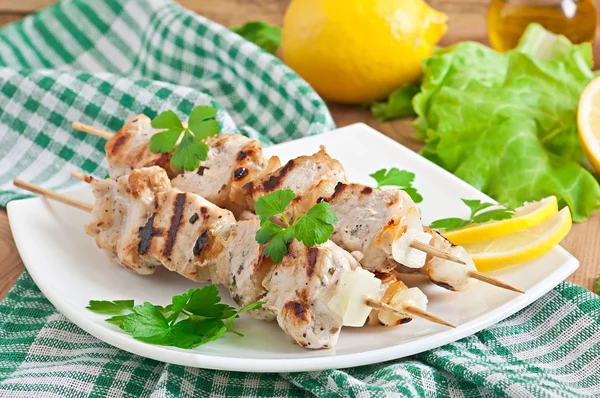 Grilled pork kebab with onions — Stock Photo, Image