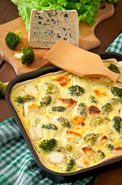 Quiche z serem feta i brokuły — Zdjęcie stockowe