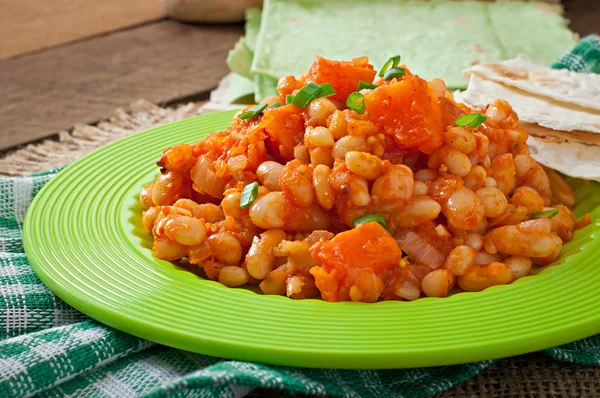 Stewed  beans and sliced pumpkin — Stock Photo, Image