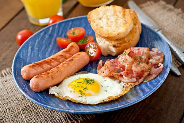 Tasty english breakfast — Stock Photo, Image