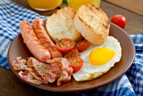 Tasty english breakfast — Stock Photo, Image