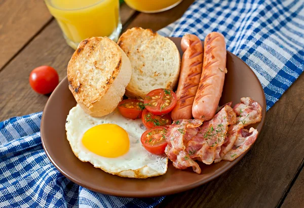 Tasty english breakfast — Stock Photo, Image