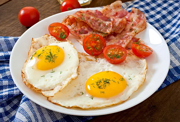 Tasty english breakfast — Stock Photo, Image