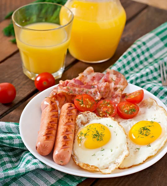 Tasty english breakfast — Stock Photo, Image