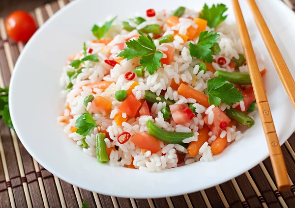 Healthy rice with vegetables — Stock Photo, Image