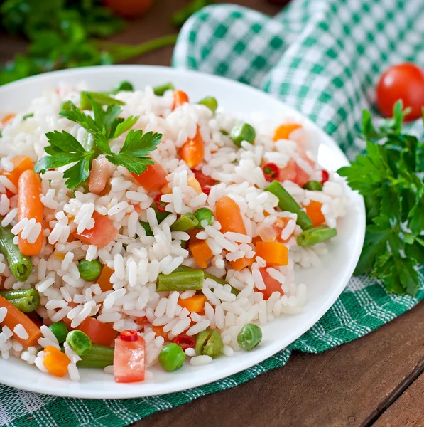 Healthy rice with vegetables — Stock Photo, Image