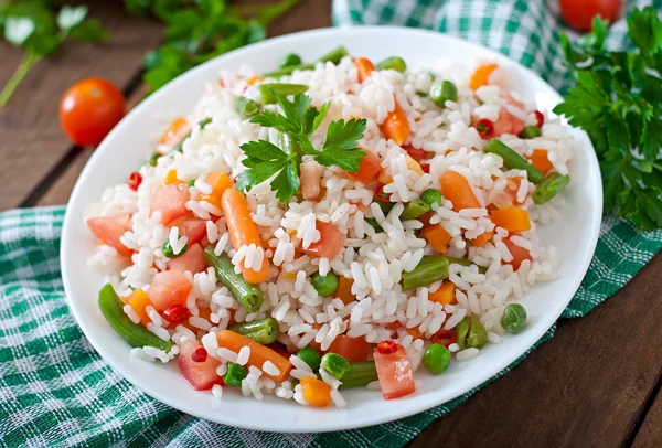 Arroz saludable con verduras — Foto de Stock