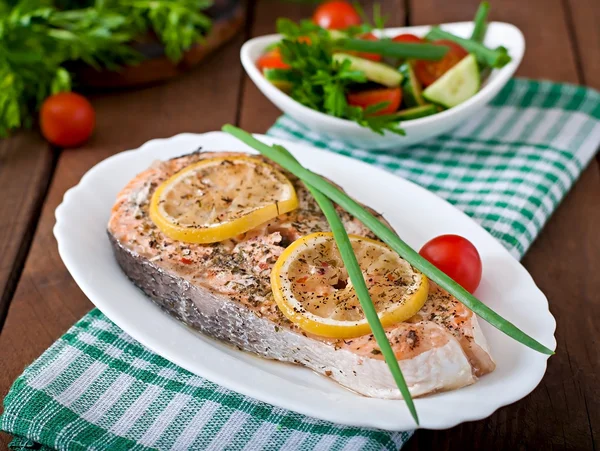 Grilled salmon stake — Stock Photo, Image