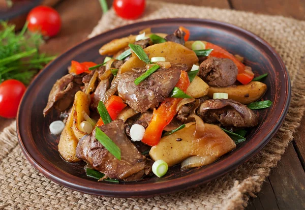 Roast chicken liver with vegetables — Stock Photo, Image