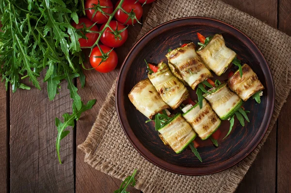 Zucchini rolls with vegetables — Stok fotoğraf