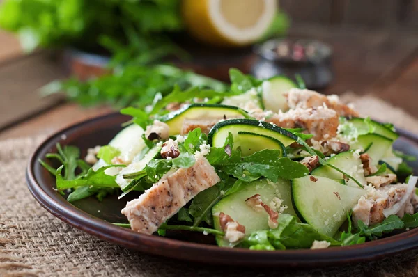 Tavuk ve kabak salatası — Stok fotoğraf