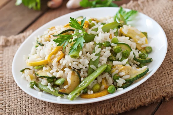 Leckeres Risotto mit Gemüse — Stockfoto