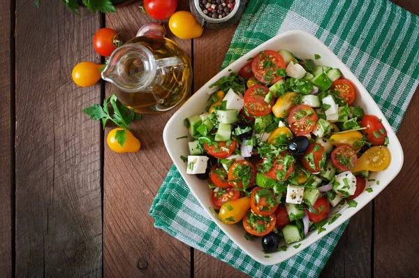 Ensalada griega con verduras frescas, —  Fotos de Stock