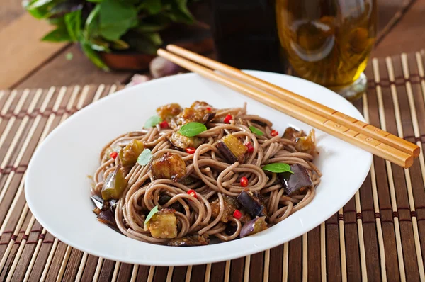 Soba noodles with eggplant — Stock Photo, Image