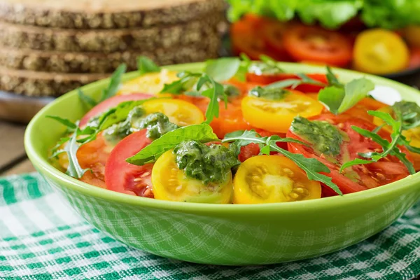 Yaz domates salatası — Stok fotoğraf