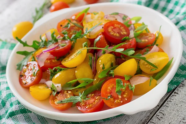 Domates soğan ve Roka Salatası