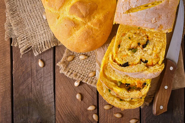 Pan de calabaza y rodajas de calabaza —  Fotos de Stock