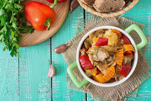 Stewed meat with vegetables — Stock Image Stewed meat with vegetables Royalty Free Stock Photos
