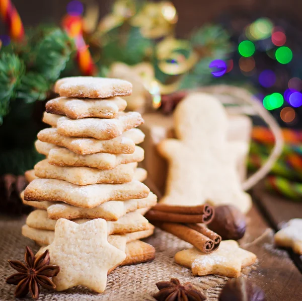 Galletas de Navidad con abeto —  Fotos de Stock