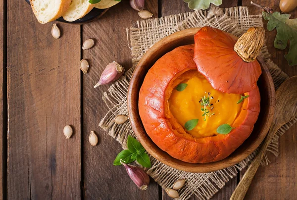 Soupe à la crème de citrouille — Photo