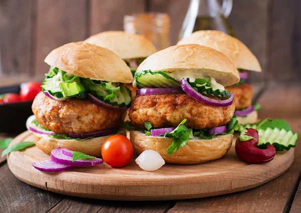 Juicy spicy chicken burgers to Asian-style — Stock Photo, Image