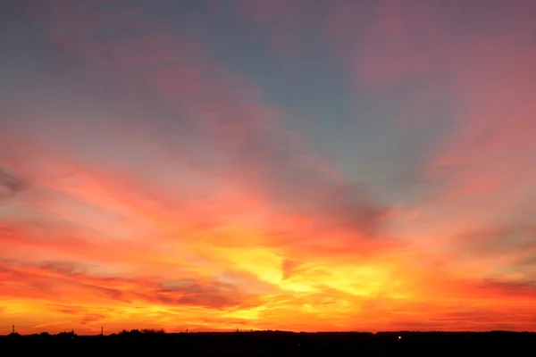 Herbst Sonnenuntergang am Himmel — Stockfoto