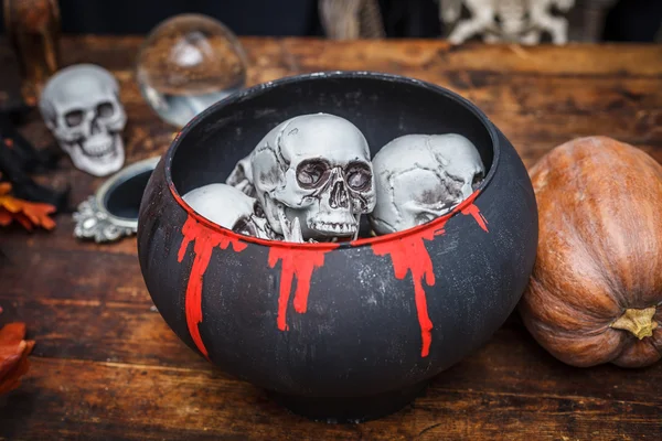 Pot sorcières crânes pour célébrer Halloween Images De Stock Libres De Droits