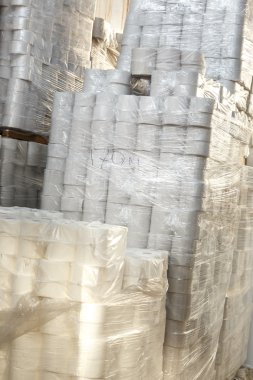 Kağıt ürünleri ve eşyaları depo