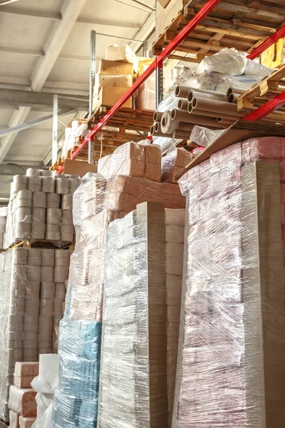 Armazém de produtos e mercadorias de papel — Fotografia de Stock