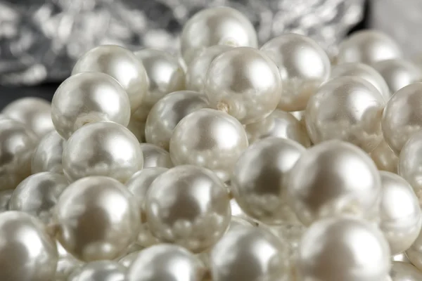 String of white pearls — Stock Photo, Image