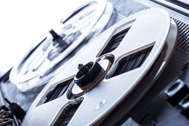 Eski reel kayıt cihazı tonlama içinde