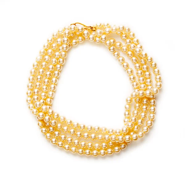 Collier de perles blanches — Photo