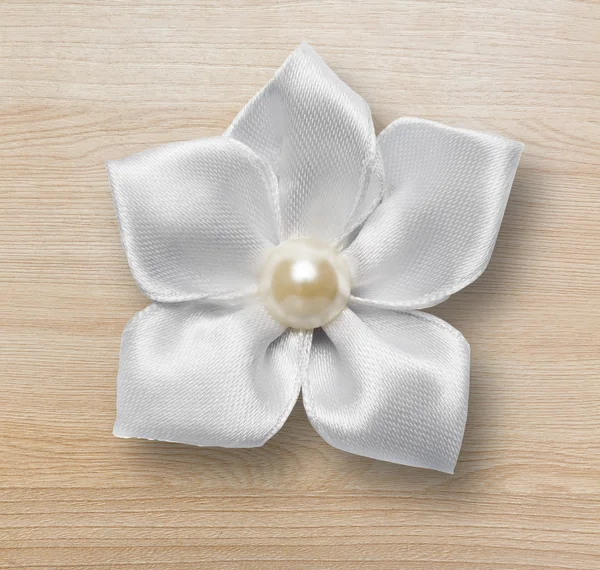 Decoratieve bloem wit textiel — Stockfoto