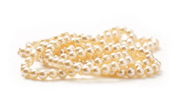 白い真珠のネックレス — ストック写真