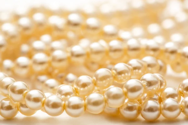 White pearl necklace — Stock Photo, Image