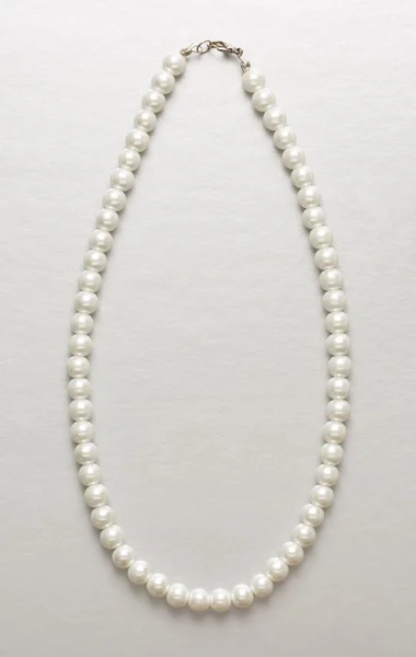 白色珍珠项链 — 图库照片