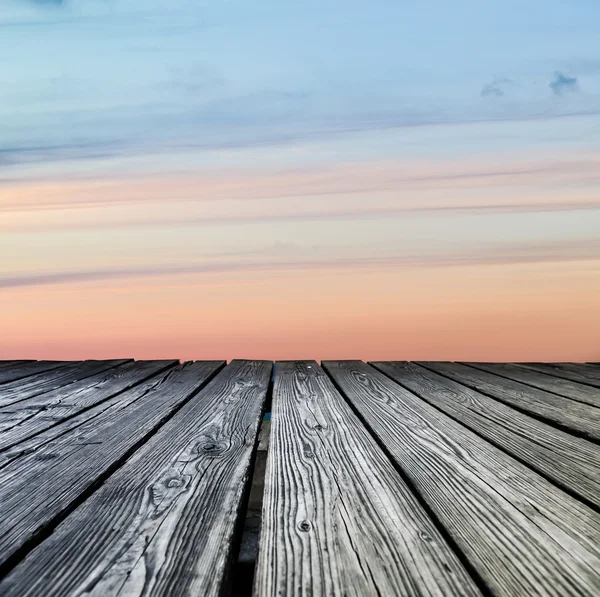 Trä talarstolen i solnedgången — Stockfoto