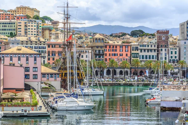 Porto de Génova vista mar — Fotografia de Stock