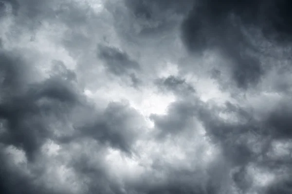 Stormy grey cloudy sky — Stock Photo, Image