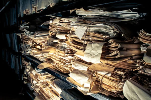 Documentos em papel no arquivo — Fotografia de Stock