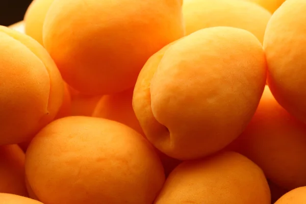 Ripe whole apricots — Stock Photo, Image