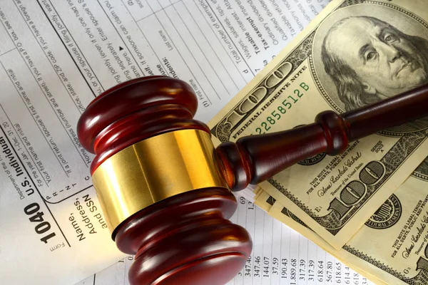 Budget, tax form, gavel and dollars — Stock Photo, Image