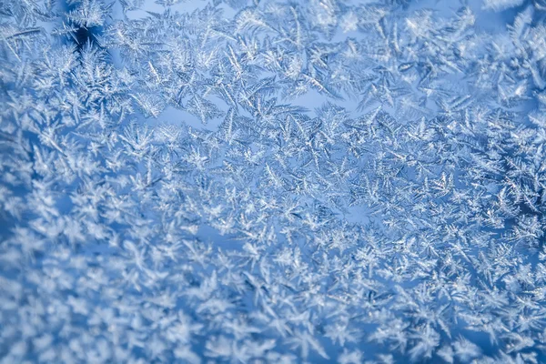 Brillante decoración de hielo ventana de invierno — Foto de Stock